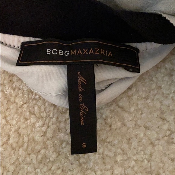 BCBG 100% silk layered skirt - Picture 5 of 5